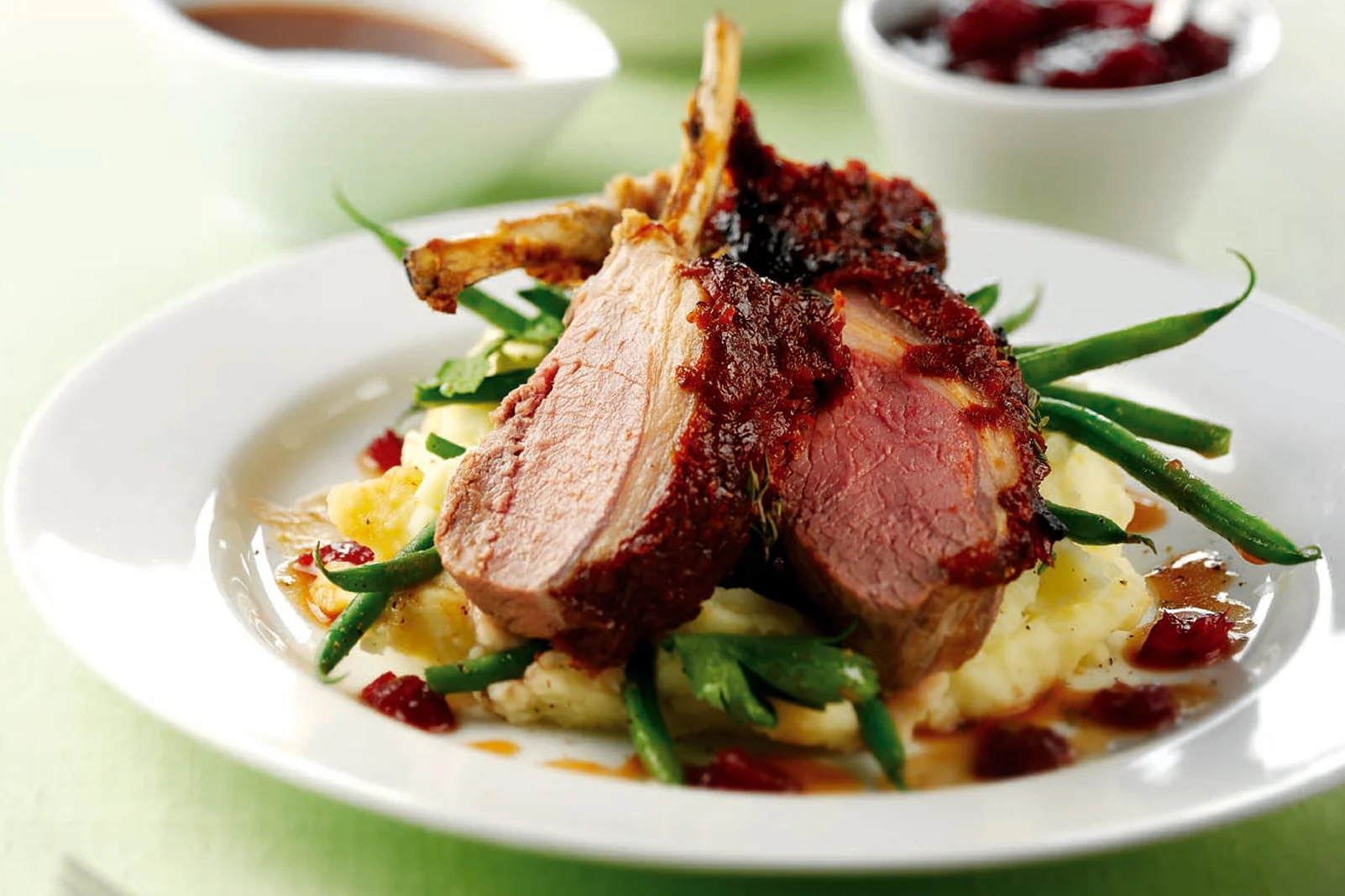 Cranberry, Tomato & Thyme Crusted Rack of Lamb